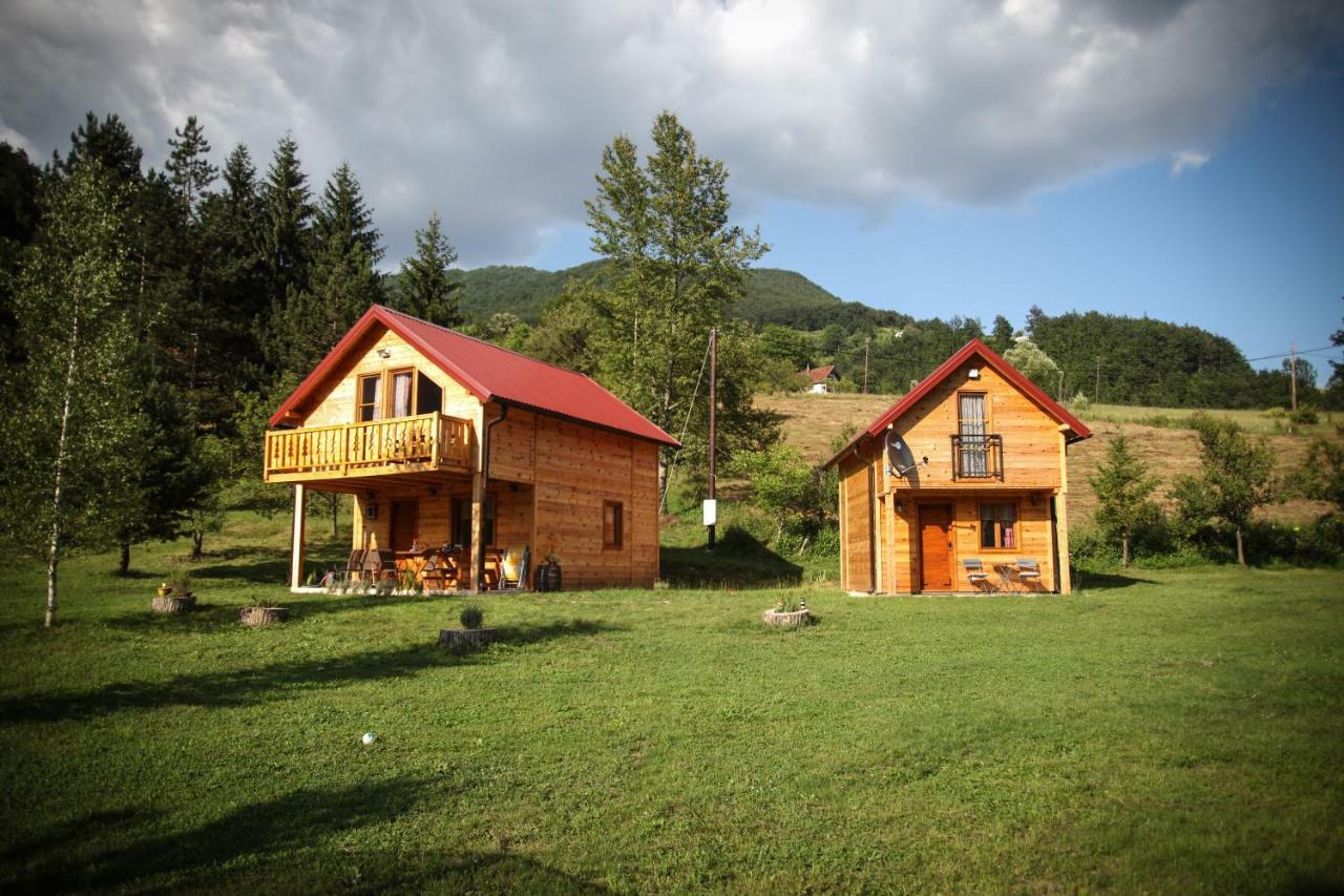 Taramour Cottages. 모이코바츠 외부 사진